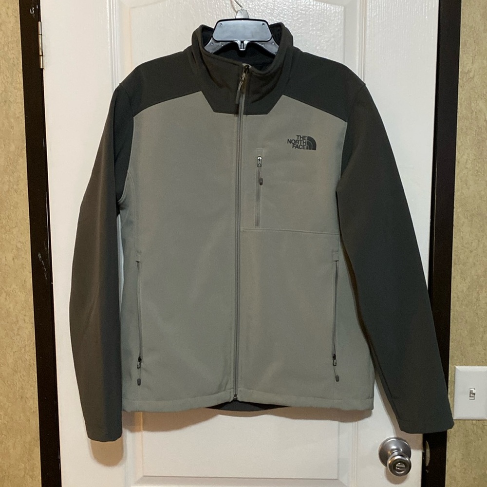 The North Face windfall mens jacket